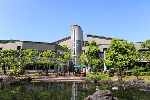 Đại học Giáo dục Osaka Banner