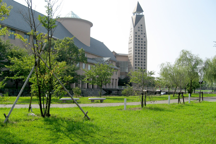 Đại học Tỉnh Shiga Banner
