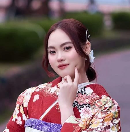 Đặng Thục Quỳnh Stulink
