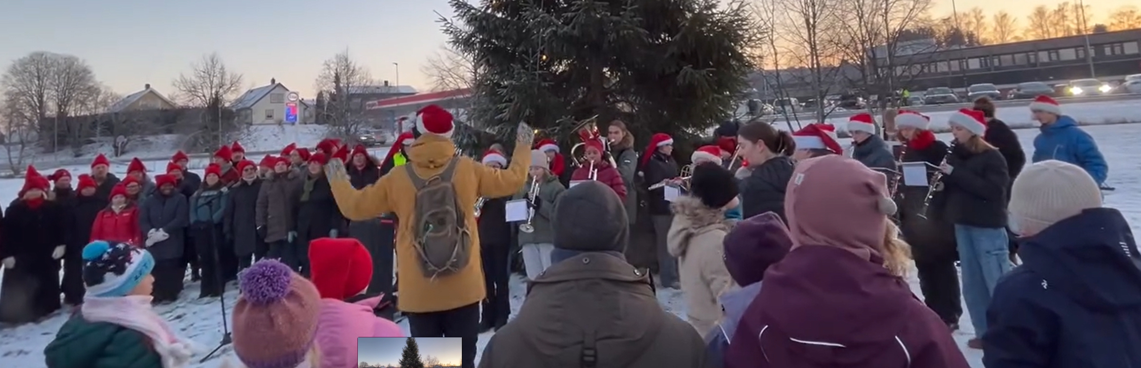 Julegrantenning 30 November 