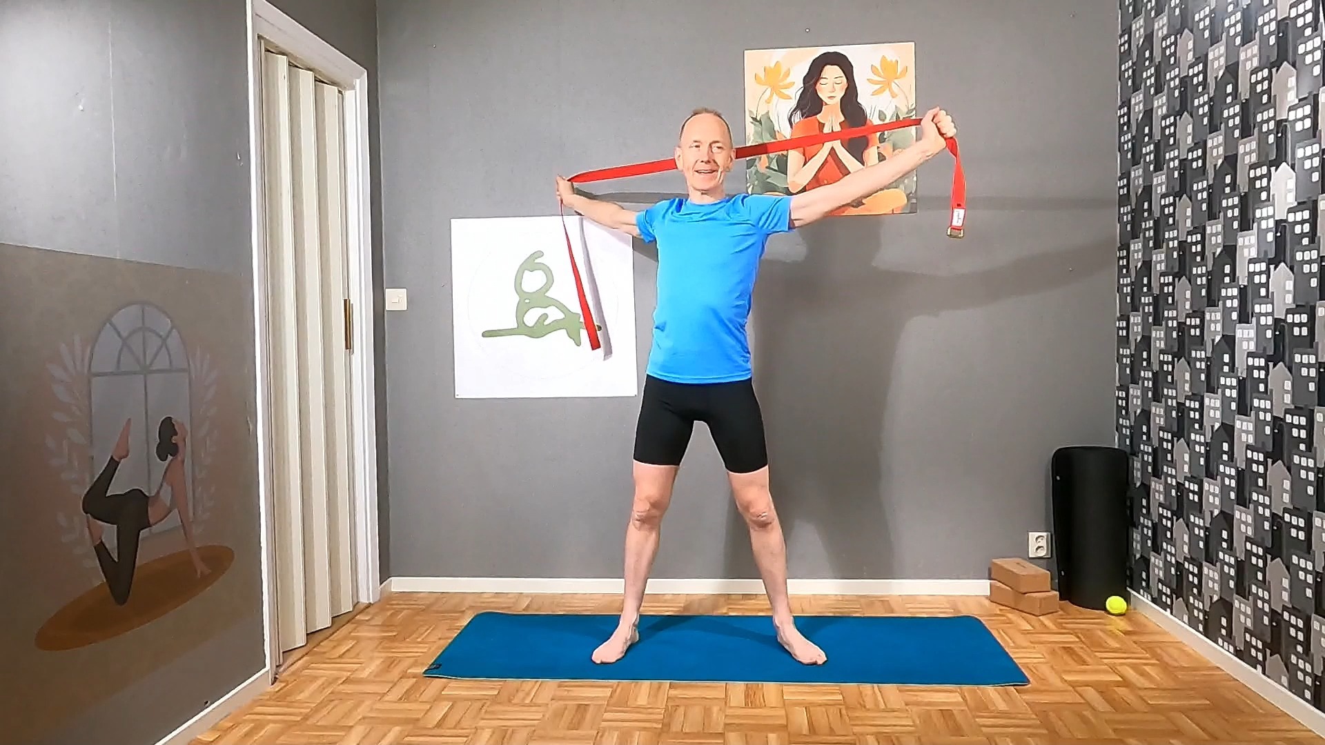   LunchYoga  