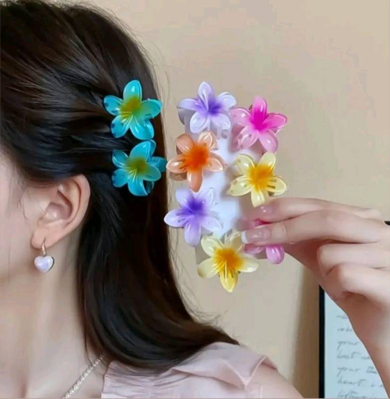 GANCHOS, COLAS, MAQUILLAJE Y MÁS 