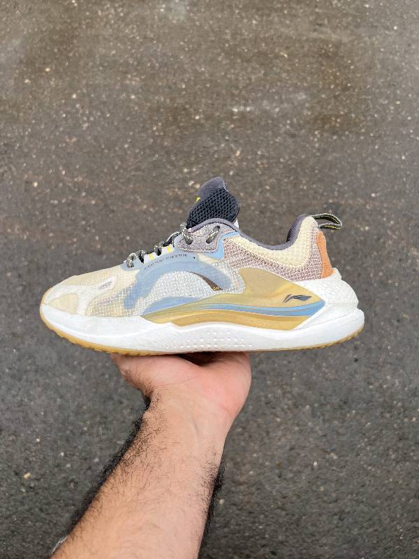 🔥Lining x Size 8🔥