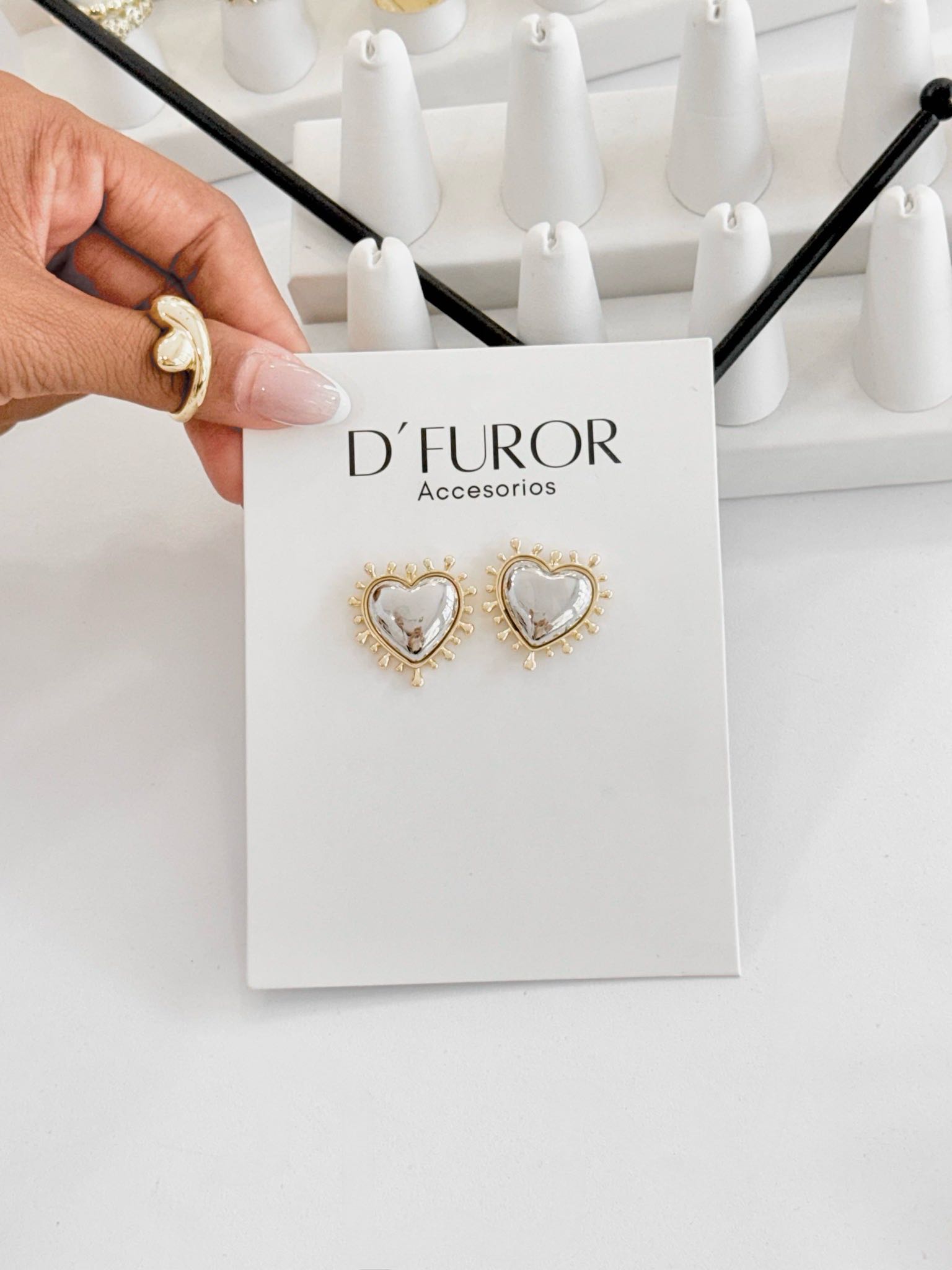 ARETES RAMONA (F-1223)