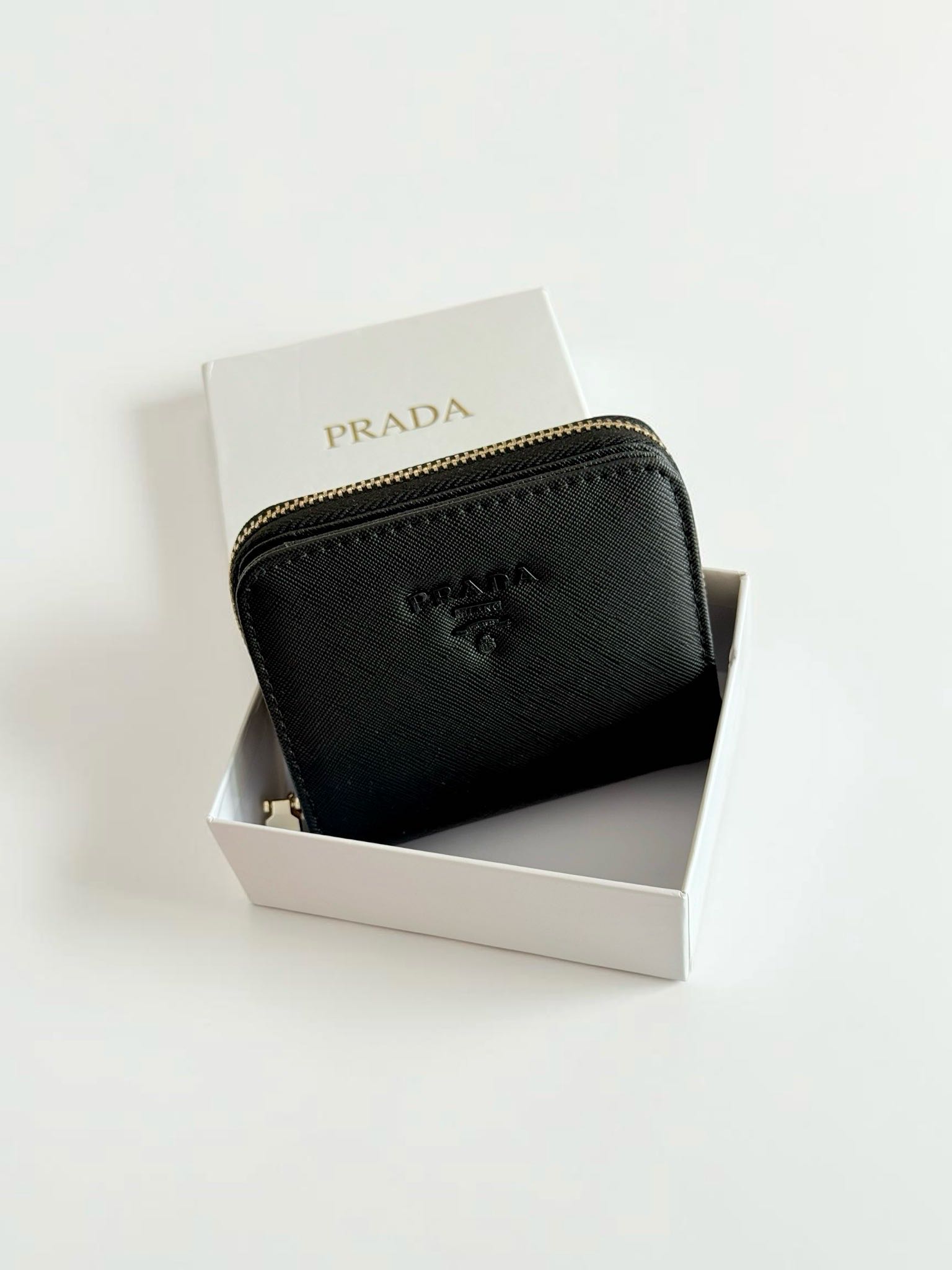 BILLETERA PRADA SMALL NEGRA  