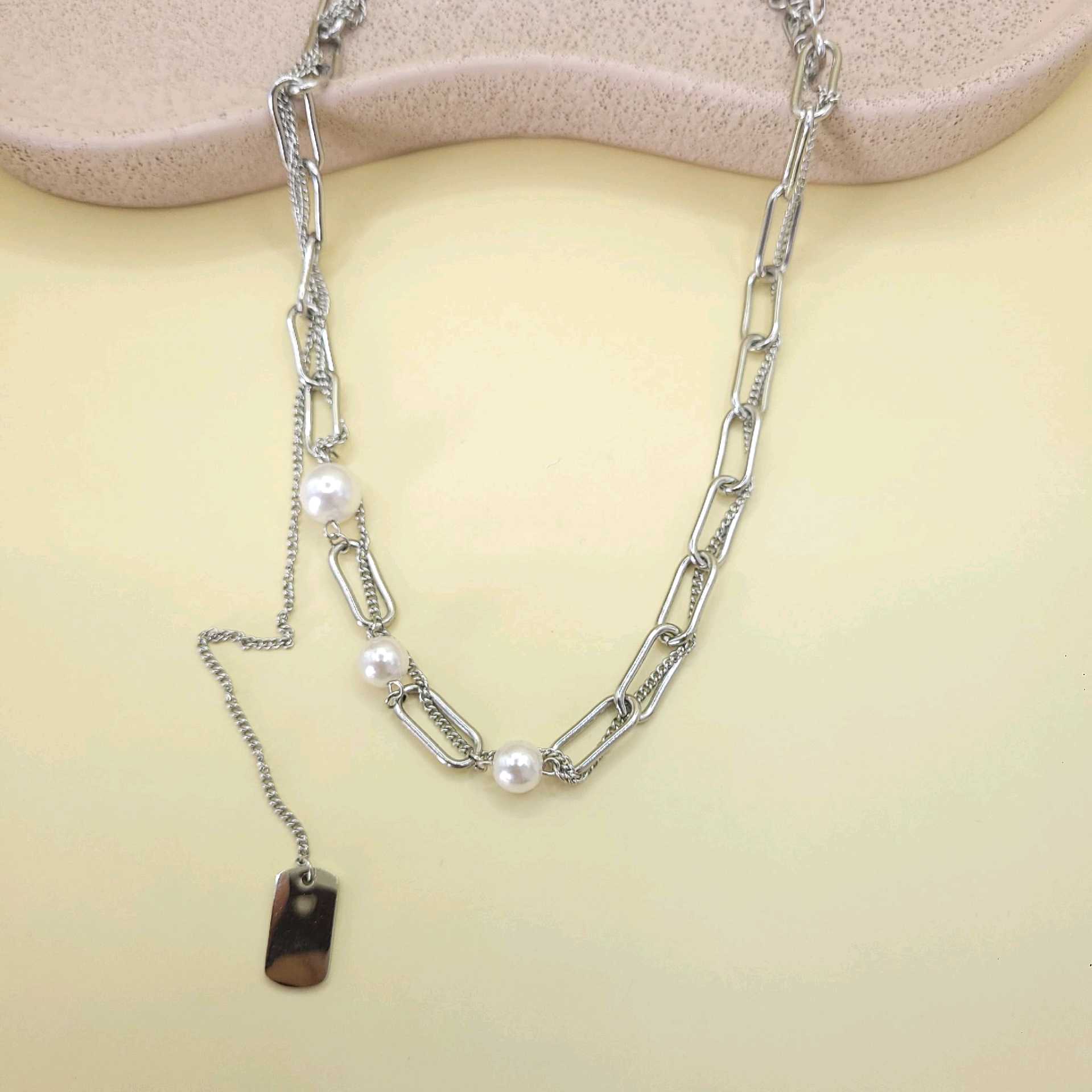 Cadena plata perlas y colguijes / acero inoxidable