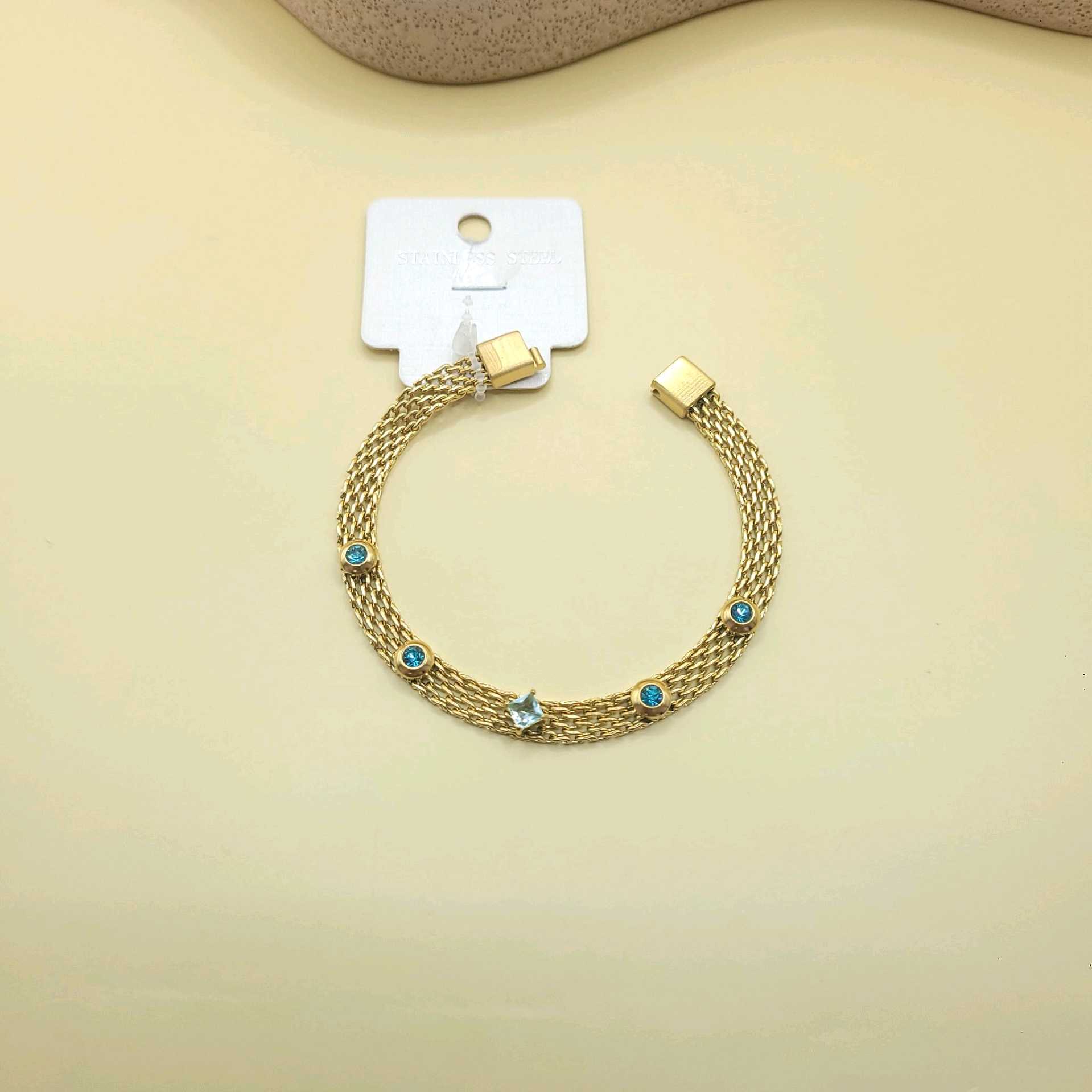 Pulsera de imán rombos y piedras azules / acero inoxidable 