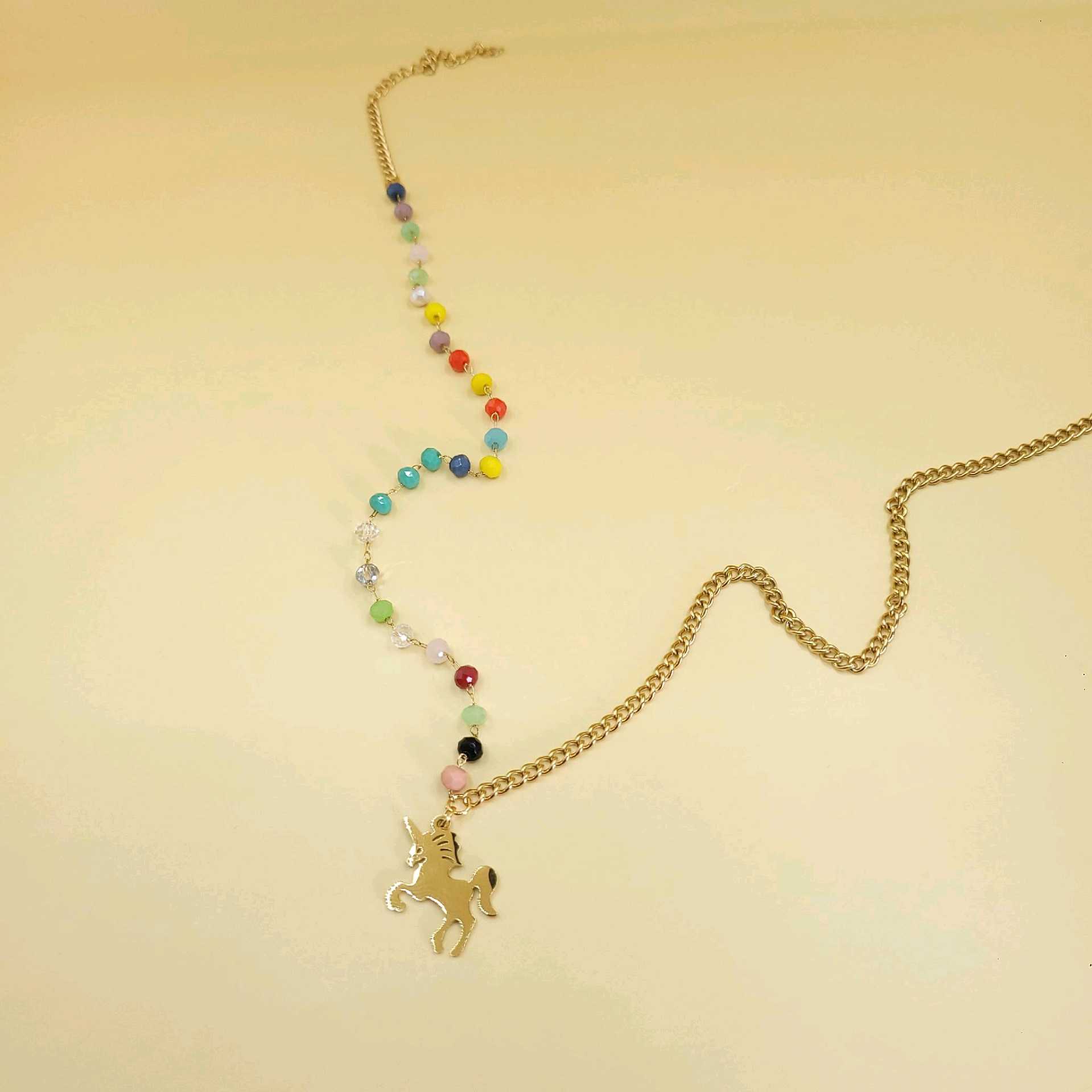 Cadena piedra de colores y dije unicornio / acero inoxidable 
