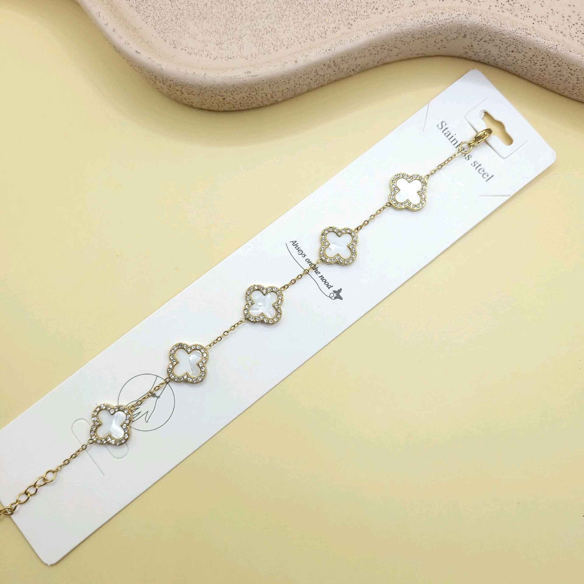 Pulsera Van Cleef blanca piedras / acero inoxidable 