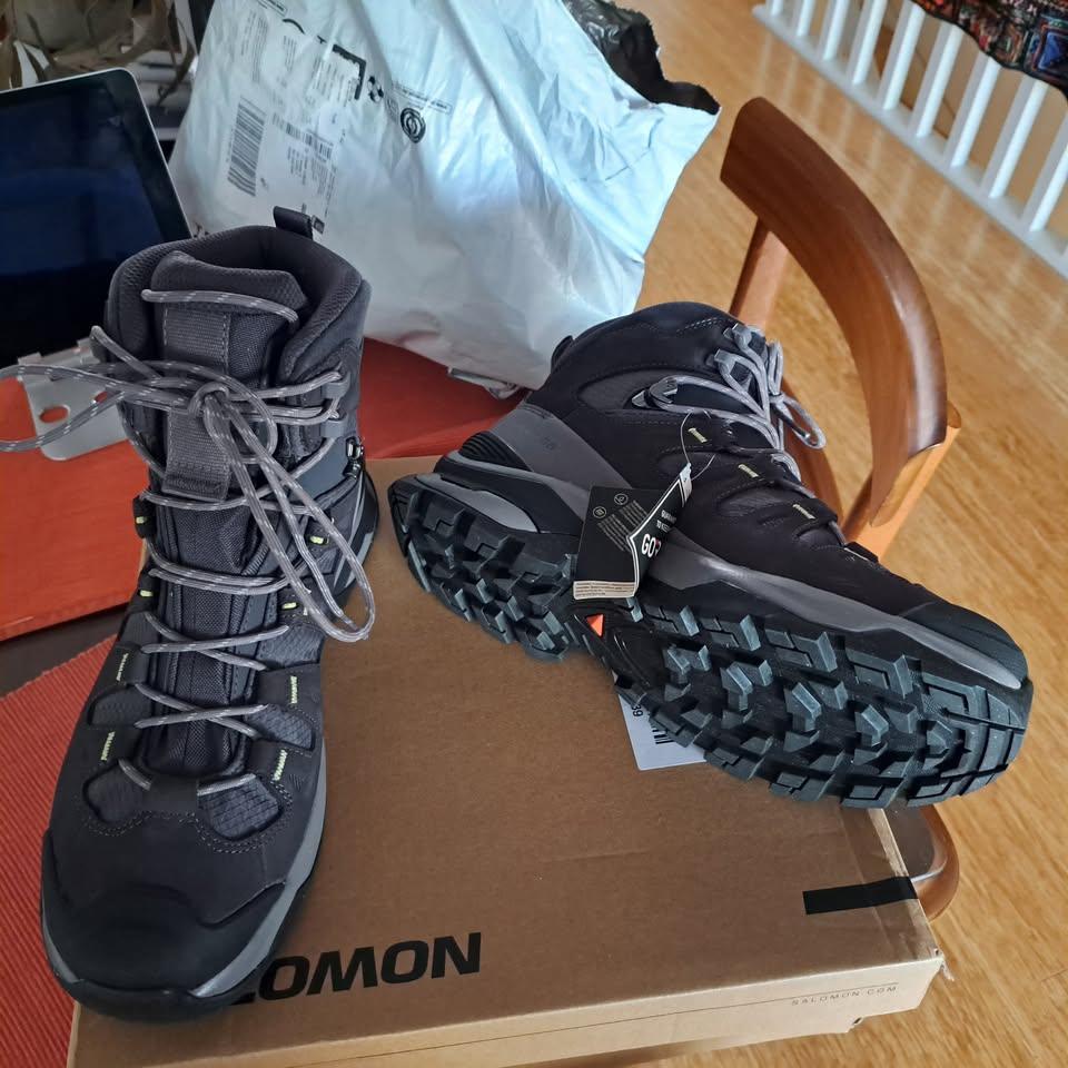 New Salomon Quest 5 GTX Hiking Boots - (W) UK 8.5 / 27cm