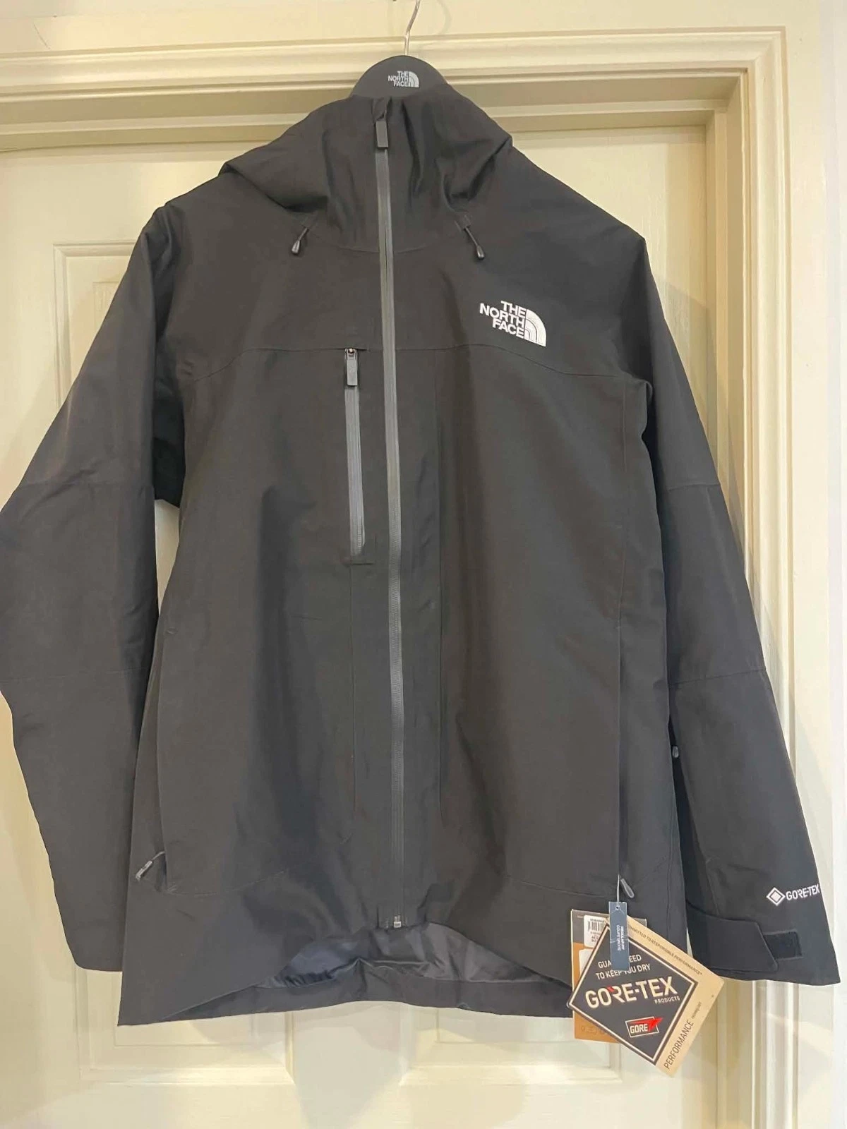 RRP $850, The North Face Dawnstrike GORE-TEX Ski Jacket, Size L (Black) BNWT