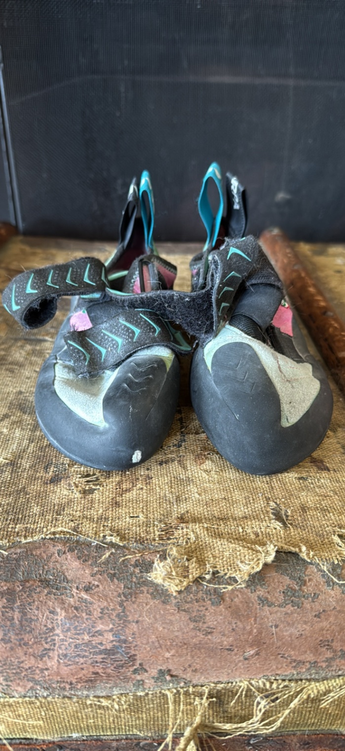 Scarpa Vapor Climbing Shoes