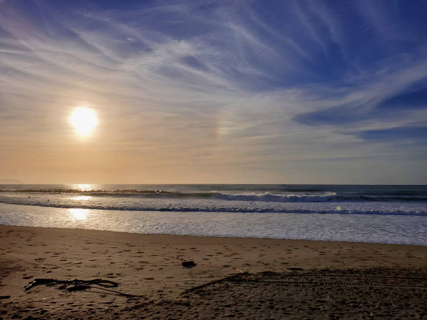 海が目の前、前原海水浴場まで徒歩10秒
