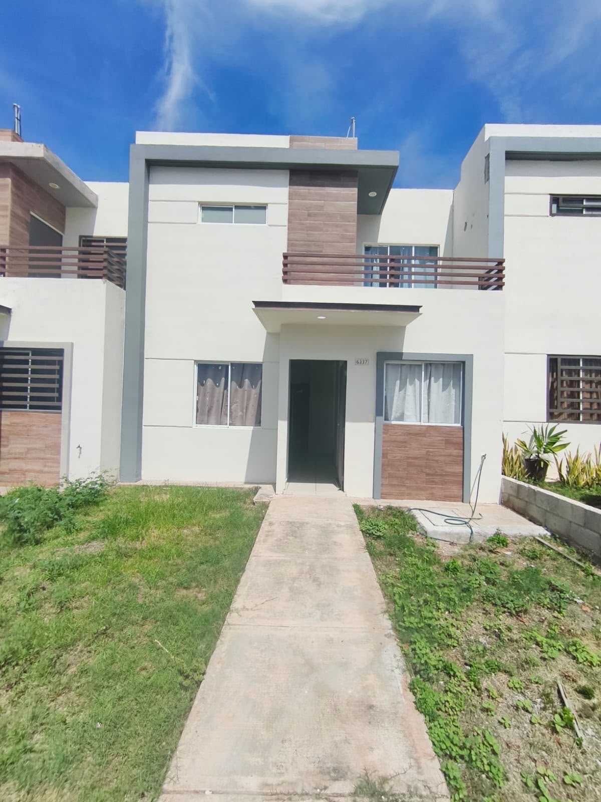 Casa en Renta con recámara en Planta Baja · Hacienda del Seminario