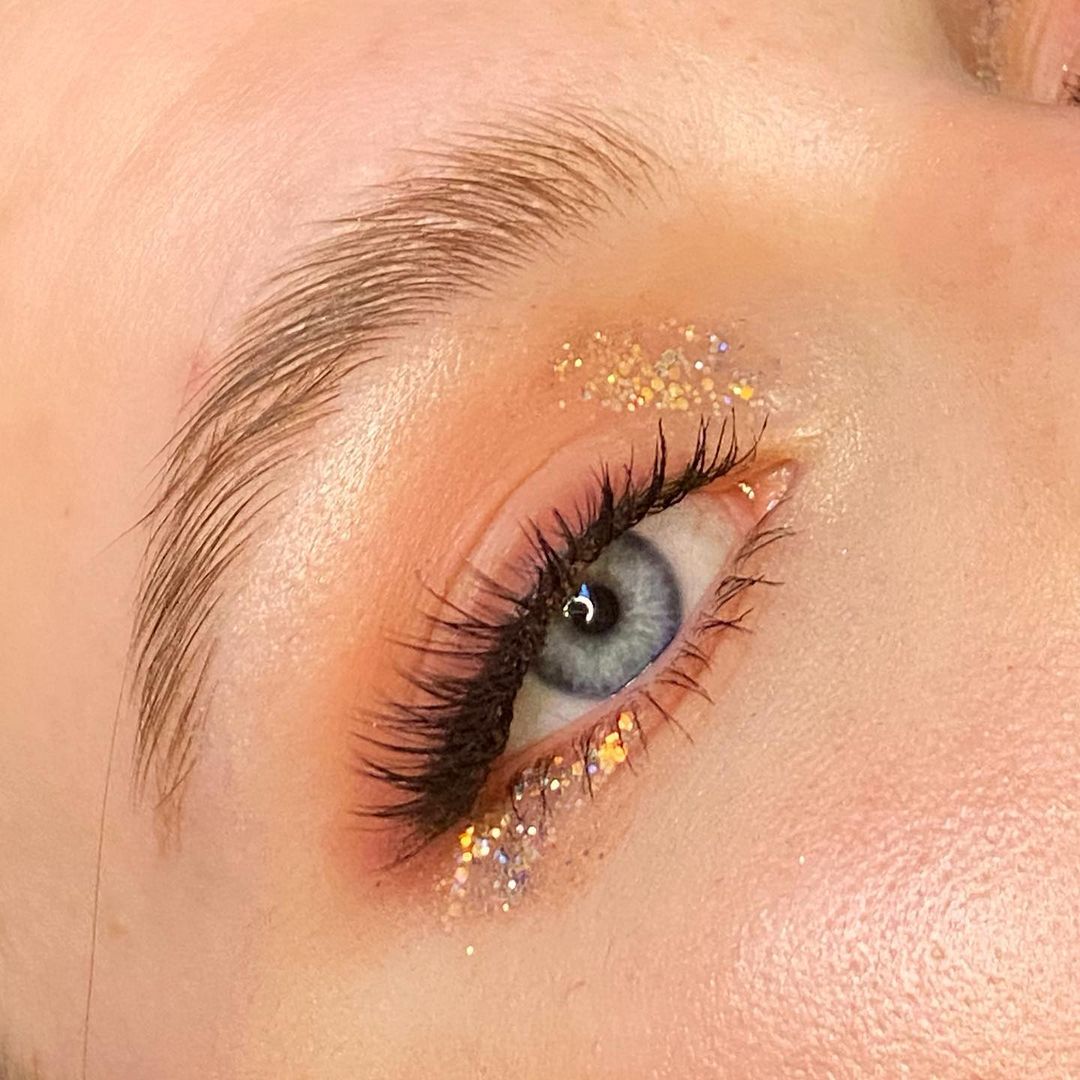 Instagram @emilyannecarden
