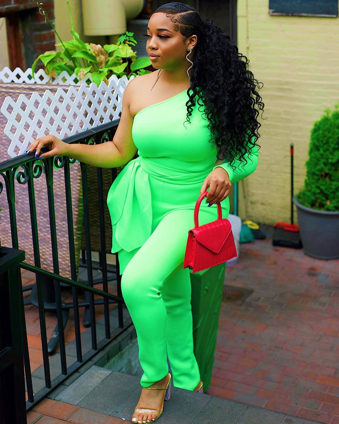Instagram @nneunfiltered