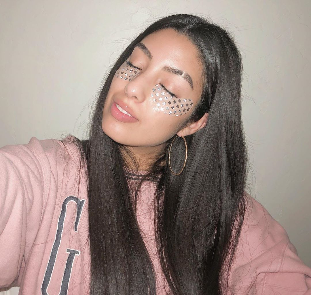 Instagram @jylocklear