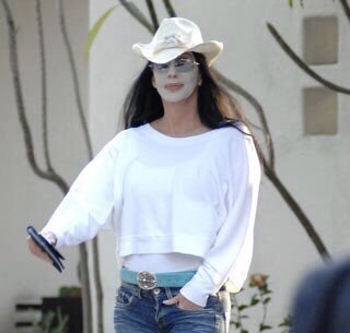 Cher publicly maskurbating