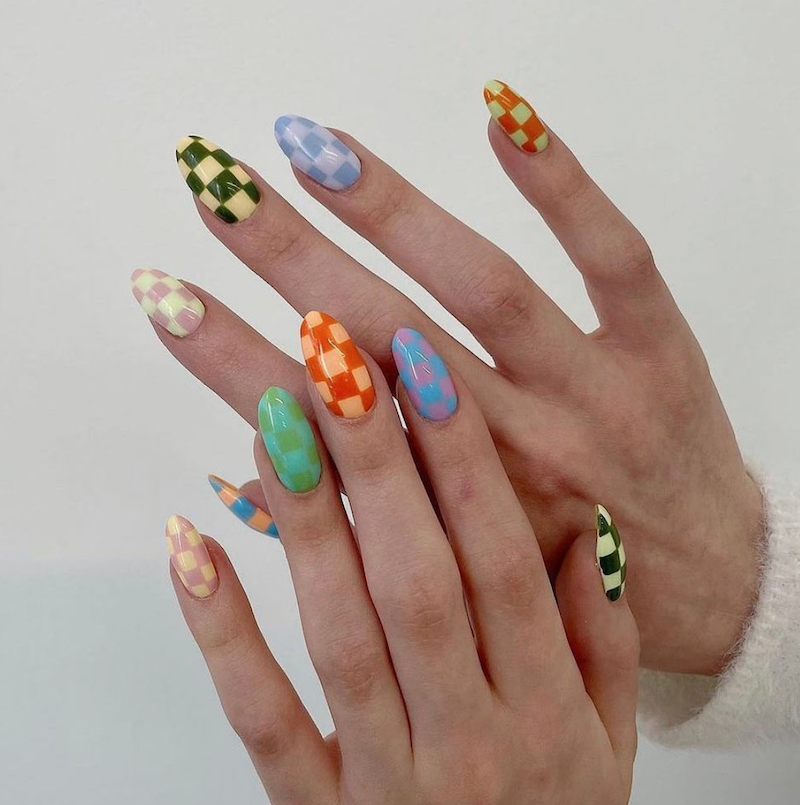 Instagram @yeswhatnails