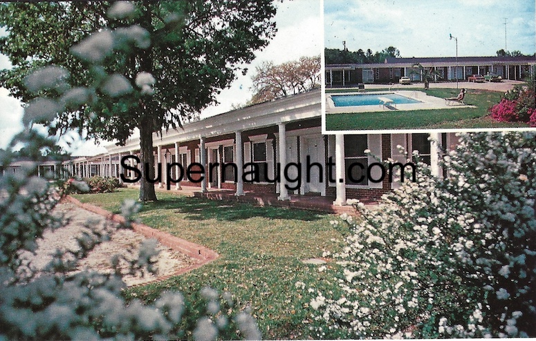 Christopher Wilder Glen Oaks Motel Postcard