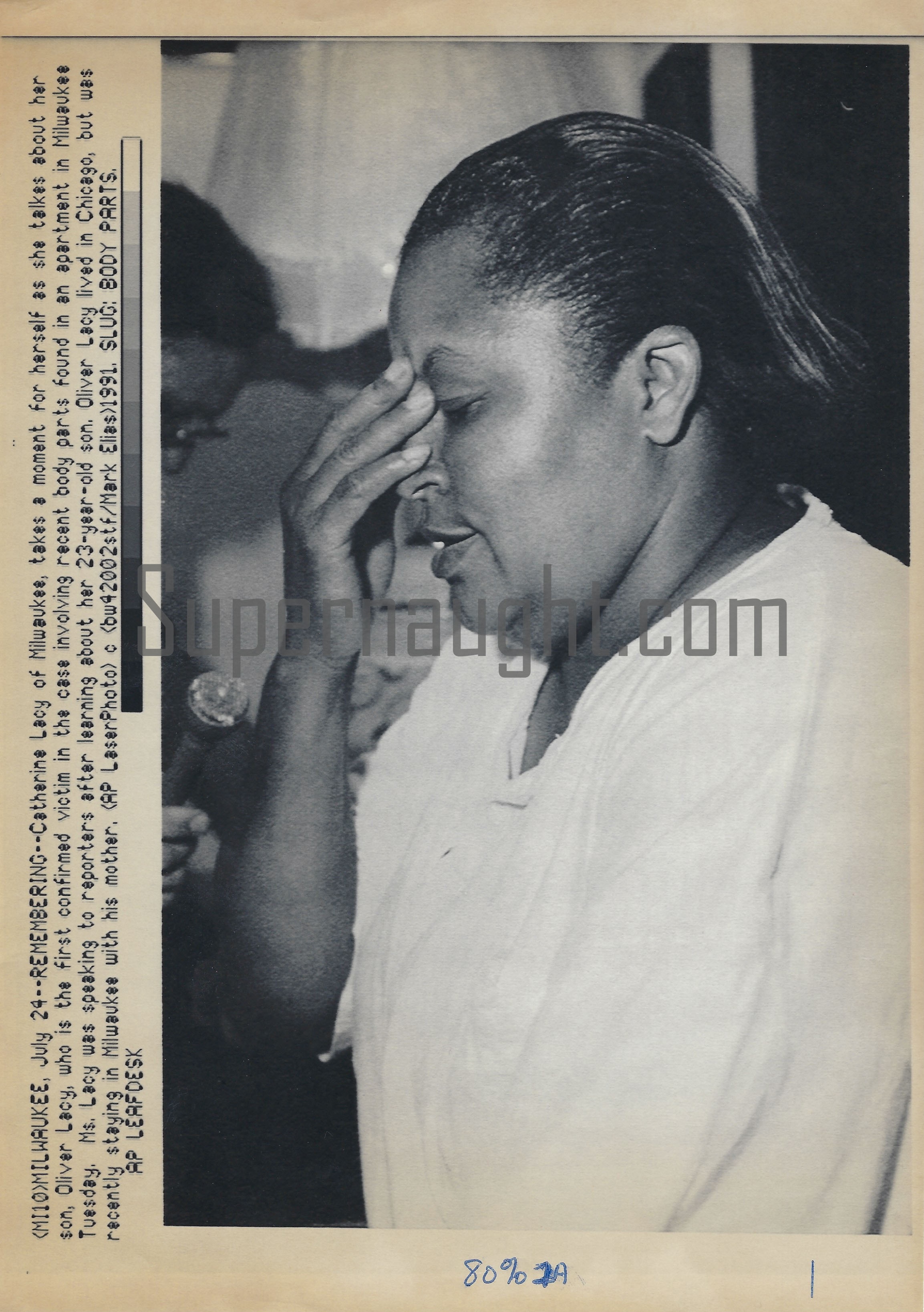 Jeffrey Dahmer Oliver Lacy's Mother Press Photo