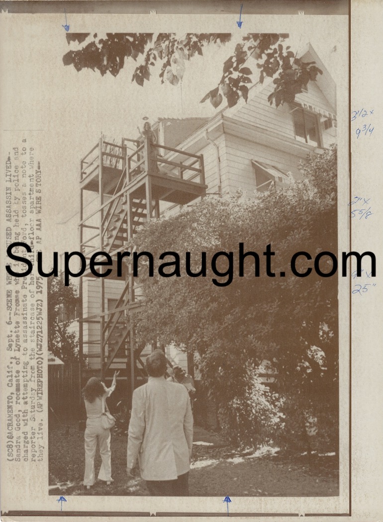 Lynette Fromme Sandy Good Upstairs Sacramento Apt 1975 Press Photo