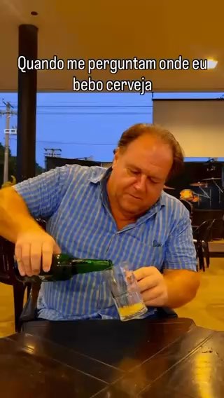 Uma caneca… uma chaleira…