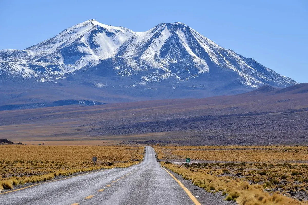 camino altiplano san pedro de atacama autoguiado