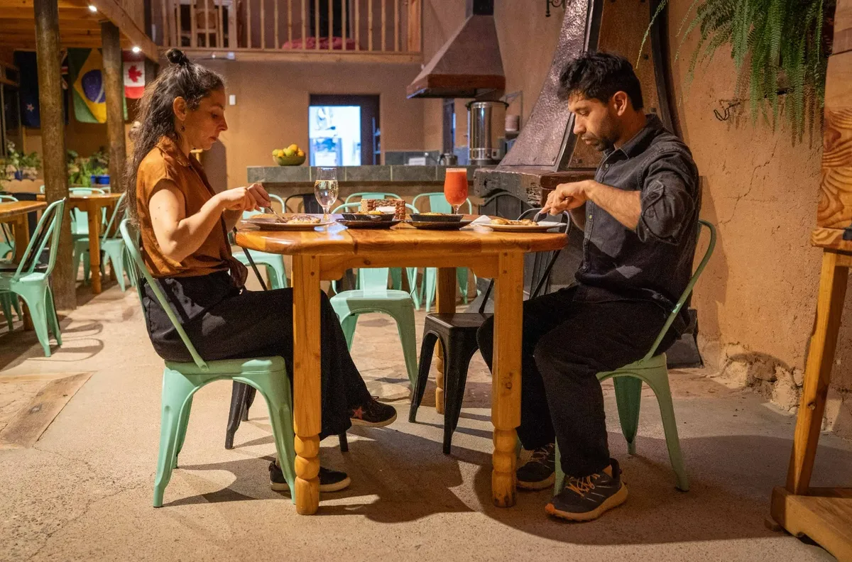 Cena Casona Distante 2
