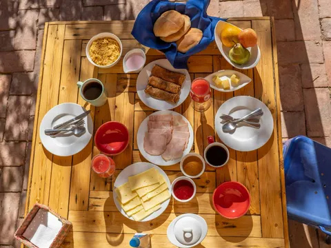 DEsayuno Casona Distante