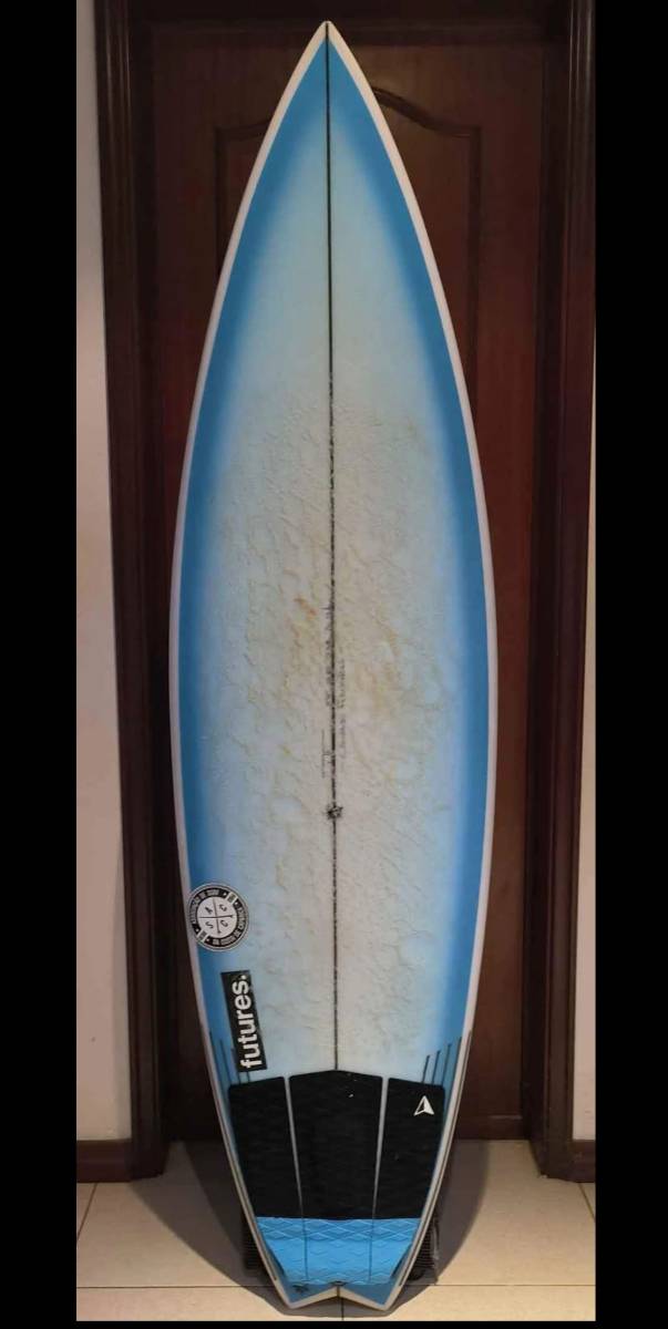 Photo of DC Surfboards 5'9"