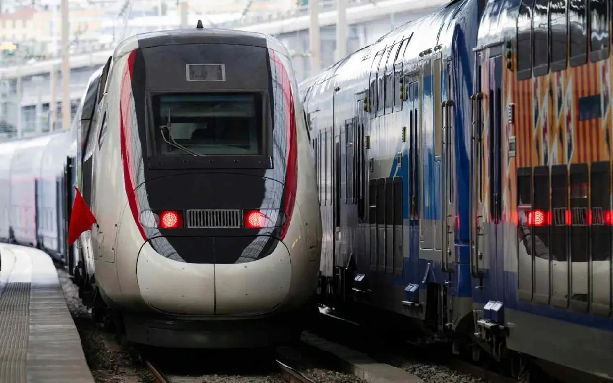 obb-voz-austrija.jpg ÖBB povećava cene karata od decembra 2026: Standardne karte i Vorteilscard skuplje za 3,5 odsto