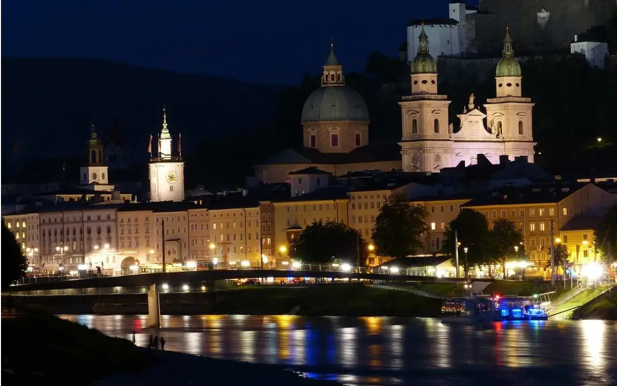 Salzburger Festspiele 2025 donosi operu, pozorište i koncerte svetskog ranga u srce Austrije. Saznajte zašto je ovo kulturni događaj koji se ne propušta.