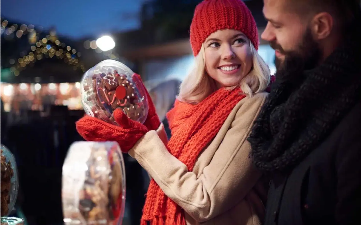 Vikend provod u Austriji Praznično osvetljen adventski market u Austriji tokom vikenda
