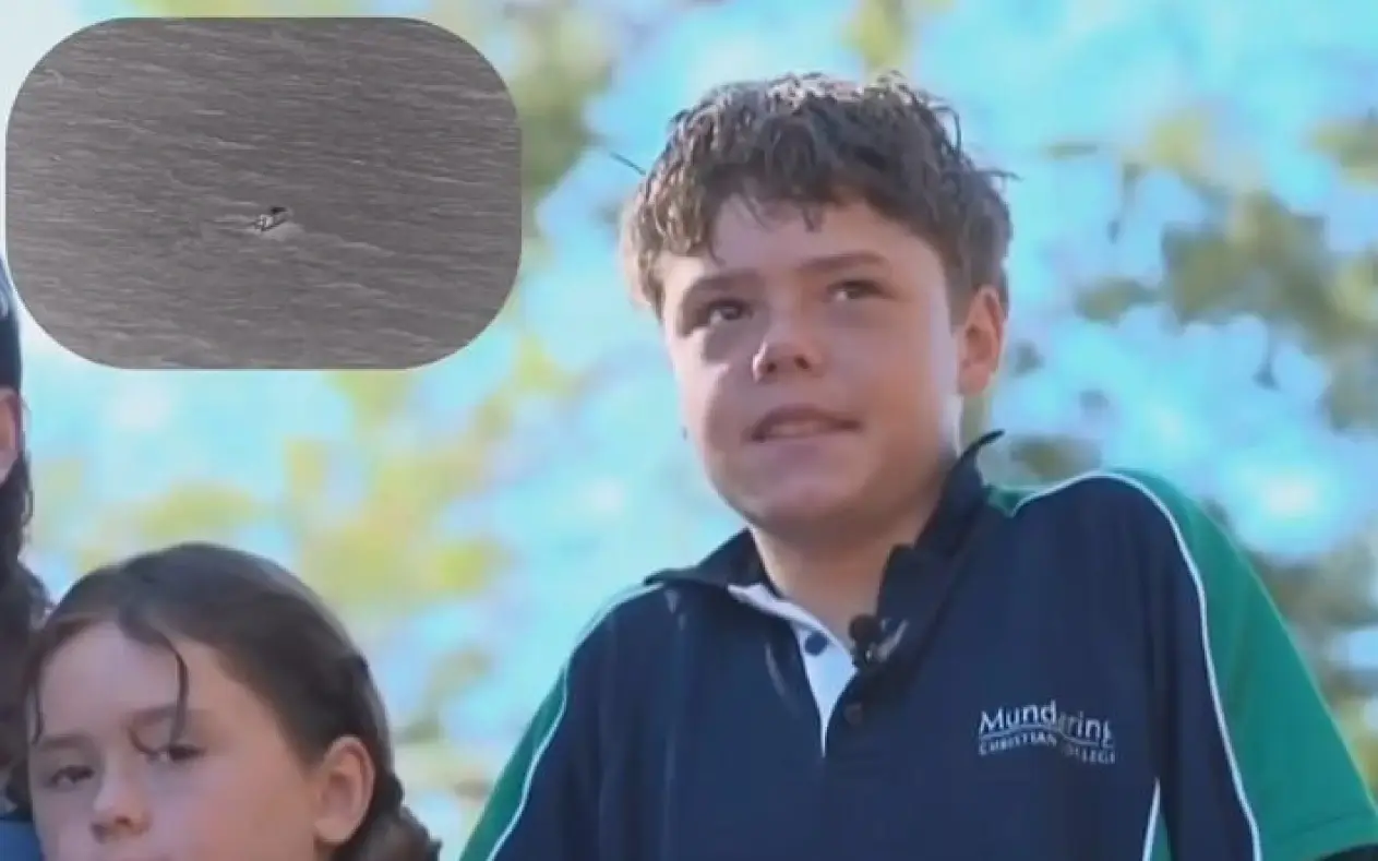 Dečak  sa 13 godina i njegova mlađa sestra