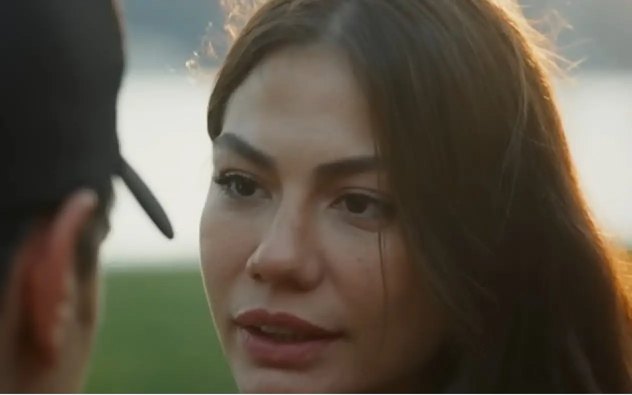 Nisan prosi Ešrefa, ljubavna priča ili potpuni krah