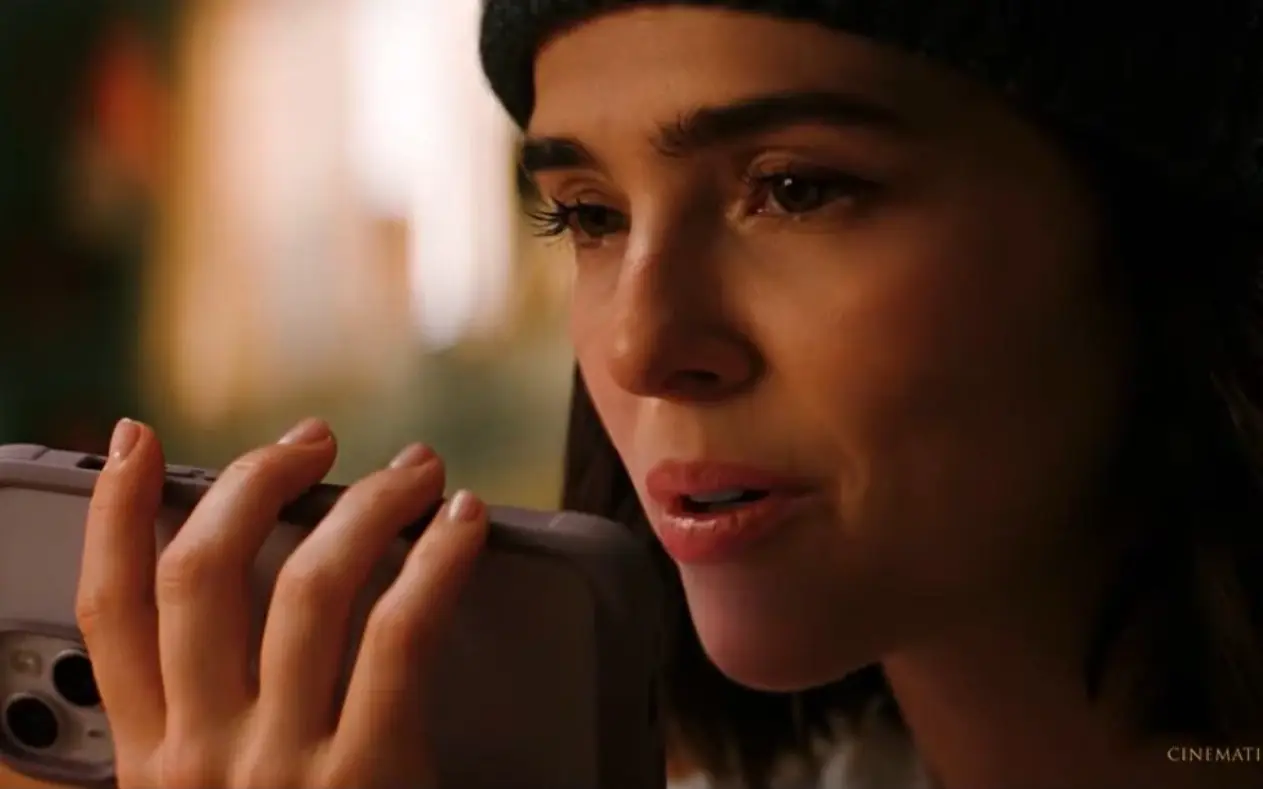 Zoe Deutch u emotivnoj sceni iz filma Voicemails for Isabelle Voicemails for isabelle: Film zbog kog plaču milioni gledalaca širom sveta