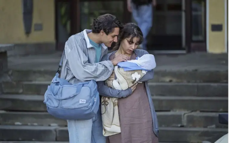 Darija se porodila usred krize raztne