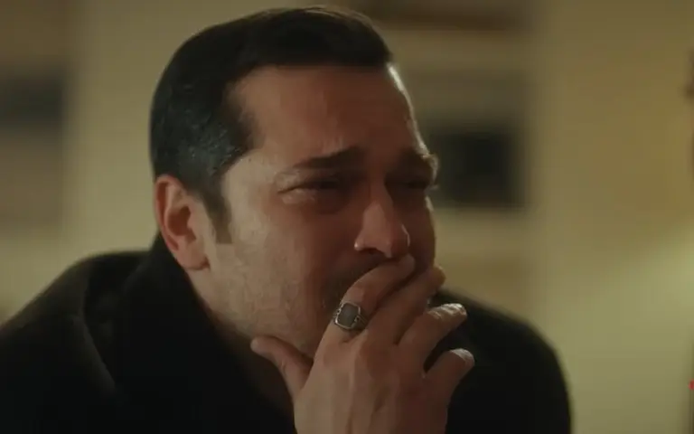 Ešref slomljen u suzama – Esref Ruya 38 epizodaoda Ešref Ruya 38 epizoda Ešref u suzama scena bola