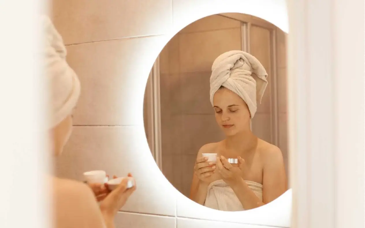 Nanošenje kreme Odustala si pet minuta nakon nanošenja preparata