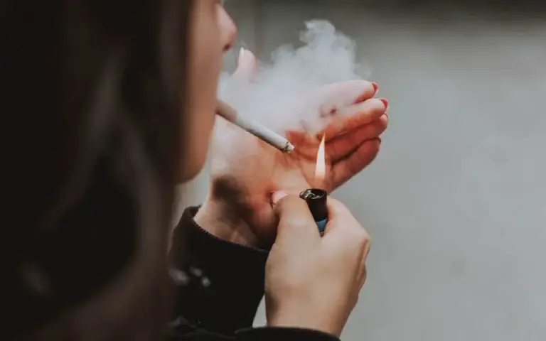 Pušači i koža Dim cigarete