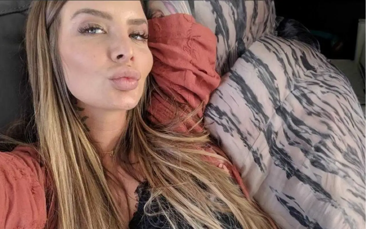 Ispovest Evelyn Miller rođene sa retkim poremećajem koji pogađa samo 0,3 posto žena!