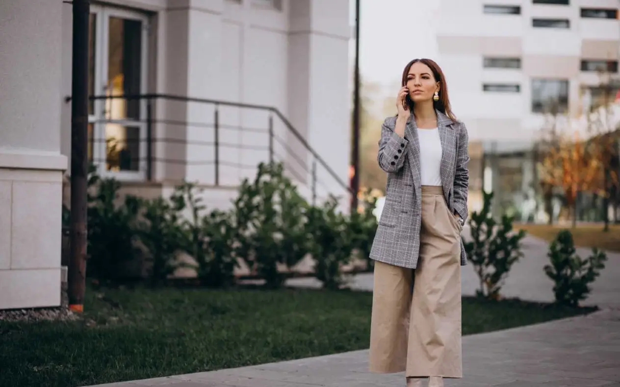 5 komada garderobe koju svaka žena mora da ima u ormaru