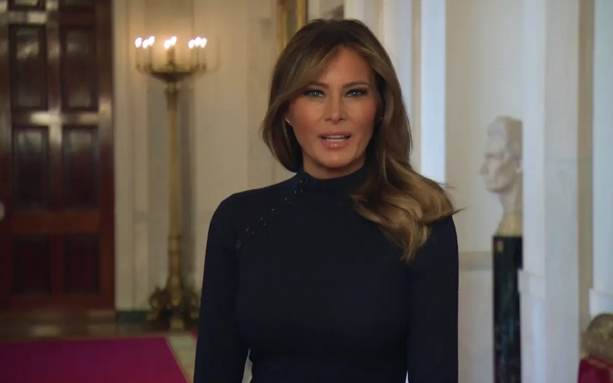 Melania Trump za govornicom u Beloj kući