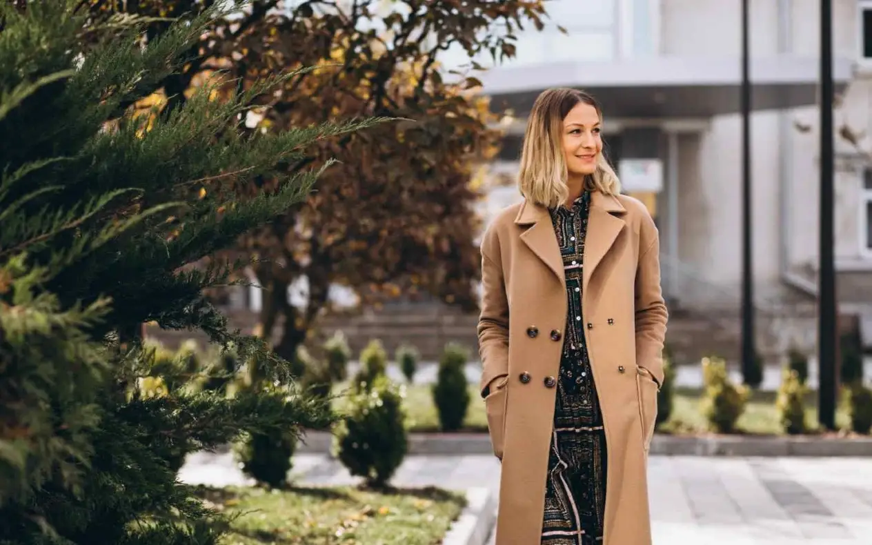 Kraktke zimske haljine Kraktke zimske haljine kako kombinovati?