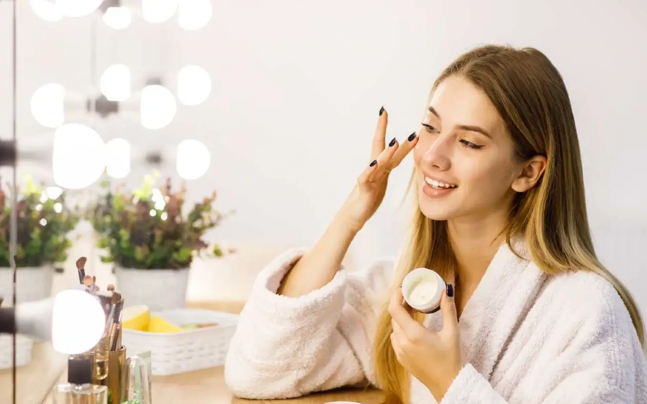 Nega podočnjaka Nega oko očiju