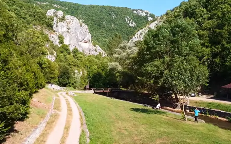 Zabrega - mesto za odmor Otkrijte Srbiju: 12 zanimljivih destinacija za 1. maj!
