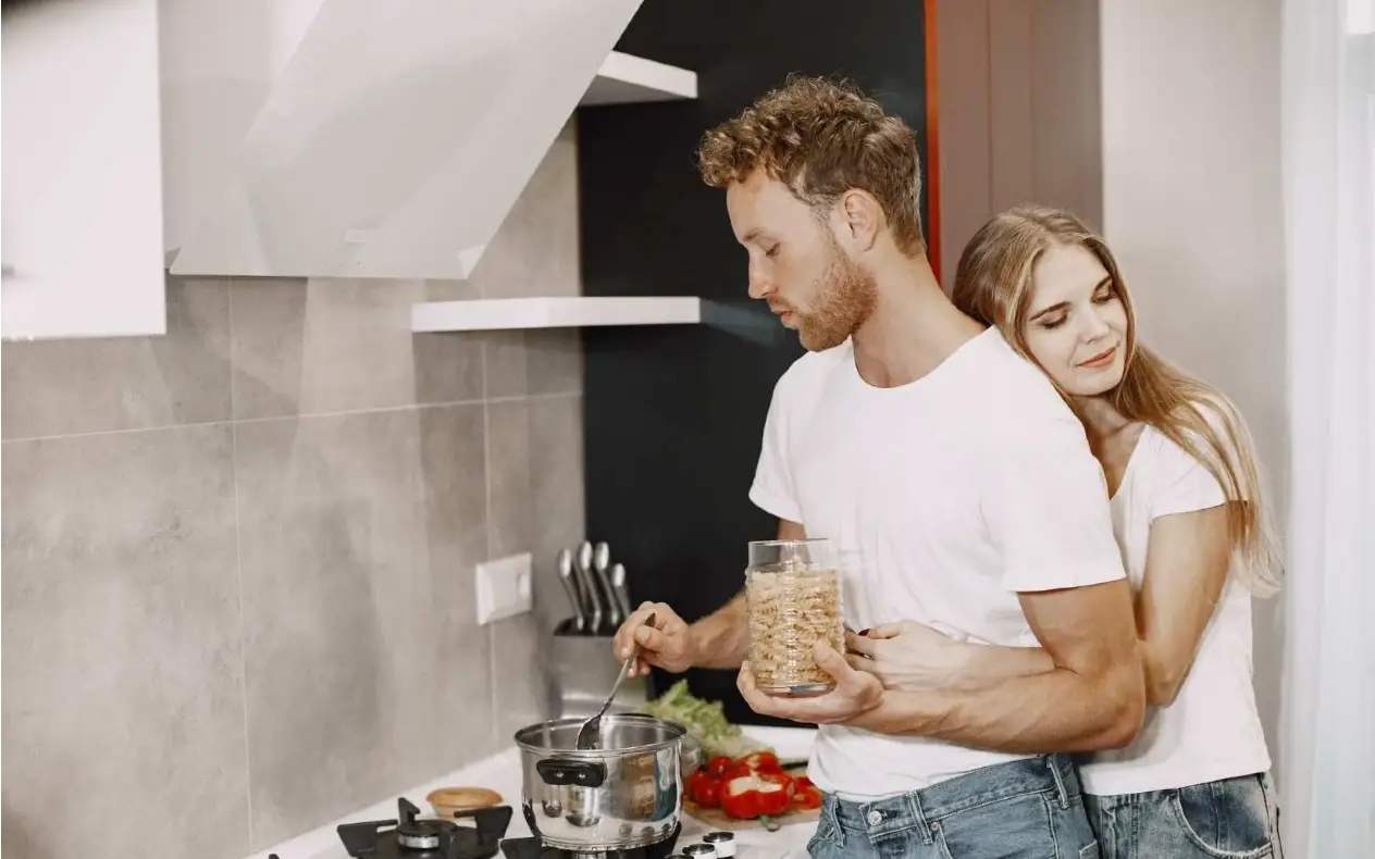 srećan par 5 aktivnosti kojima srećni parovi jačaju vezu