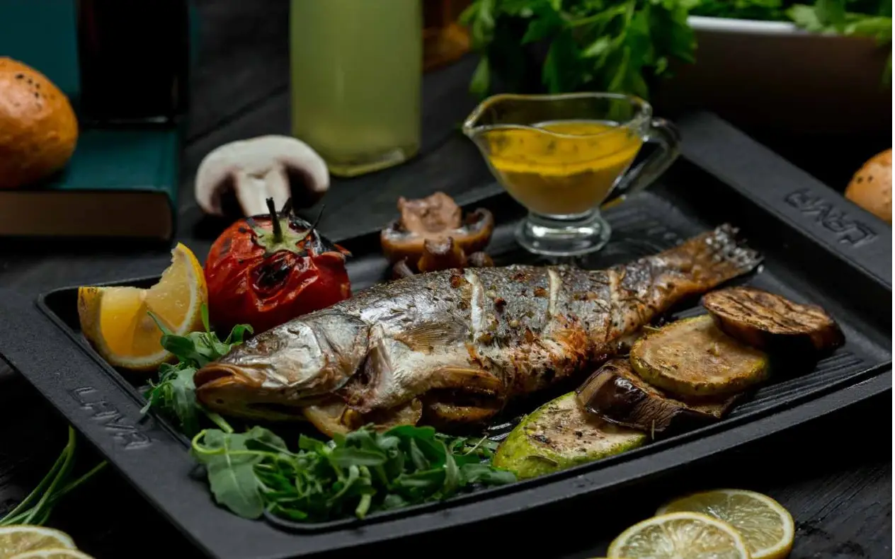 Grilovana riba na roštilju