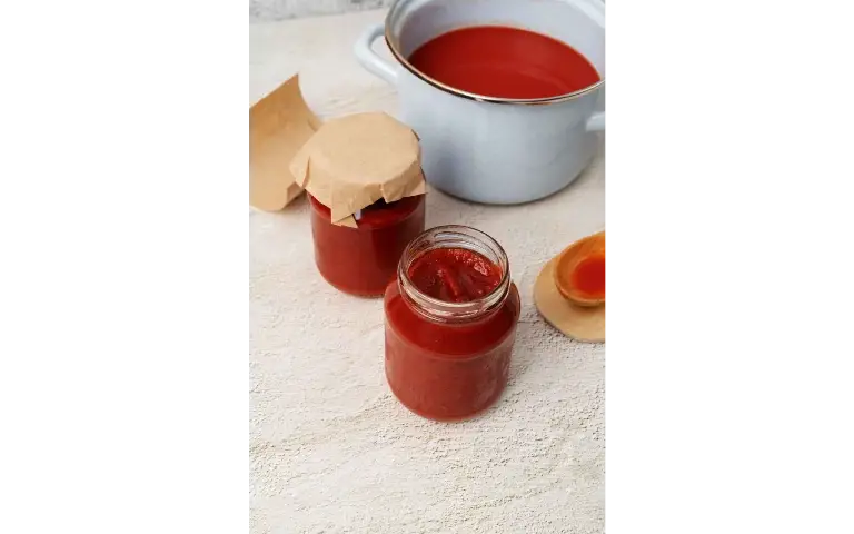 Kečap Doći kečap u teglama